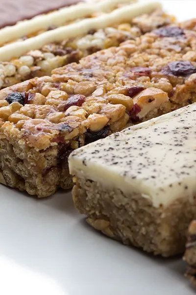 The Best Protein Bars For A Flat Stomach