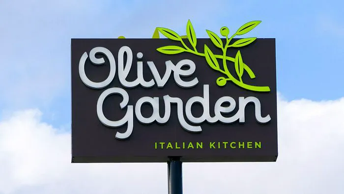 Delicious Olive Garden dish featuring pasta and sauce.