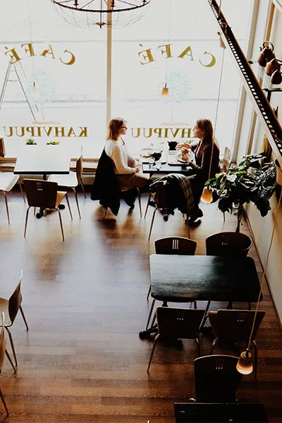 café