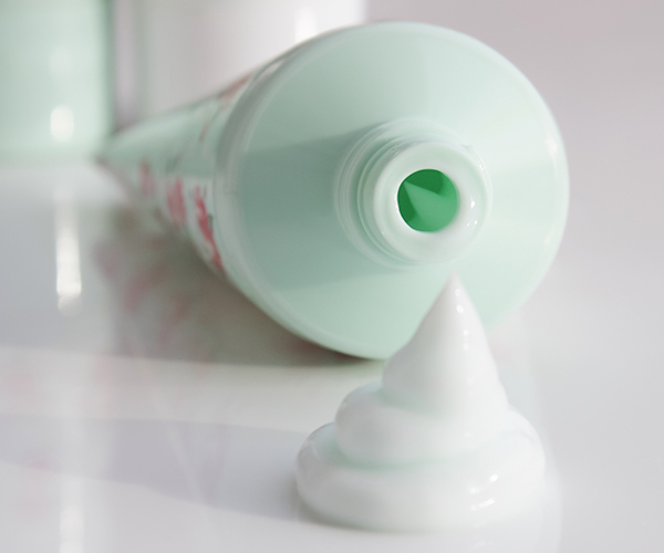 Sodium and Ammonium Lauryl Sulfate Face wash