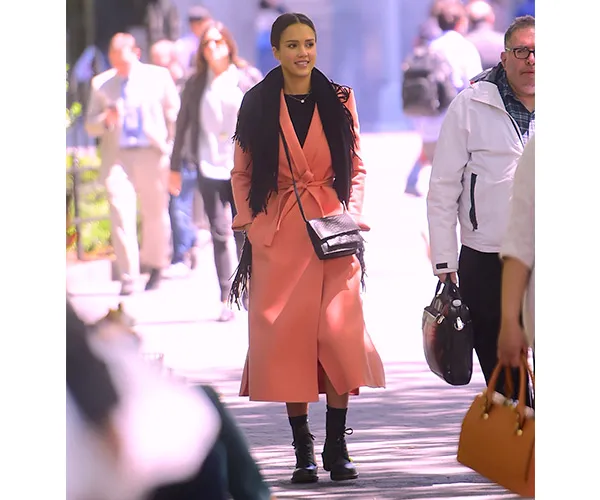 Jessica Alba Doc Martens