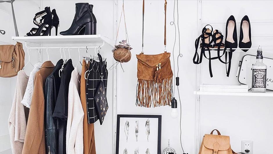 4 iPhone Apps That Will Make You Rich Off Your Closet - SHEfinds