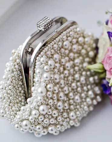 Pack a bag. Image from SHEfinds