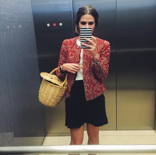 LMC shop's stylish straw bag for beach outings.