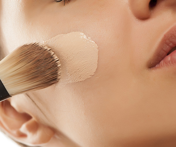 4 Major Foundation Mistakes That Cause Breakouts SHEfinds