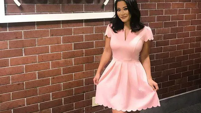 "Amazon dress popular among anchor women"