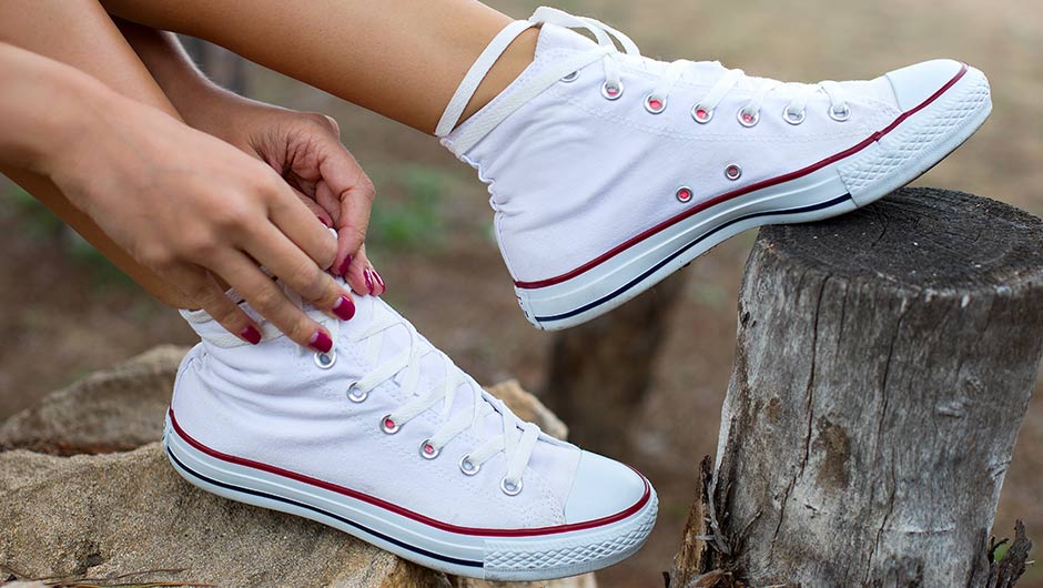 how to clean stained white converse