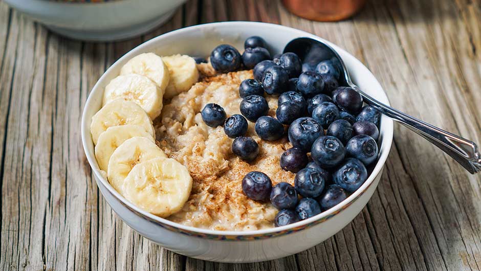 4 Foods You Should Eat Before 10am For Weight Loss, According To