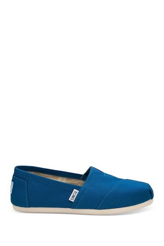Psst! Here’s Where To Get TOMS Slip-Ons For Just $29 Today - SHEfinds