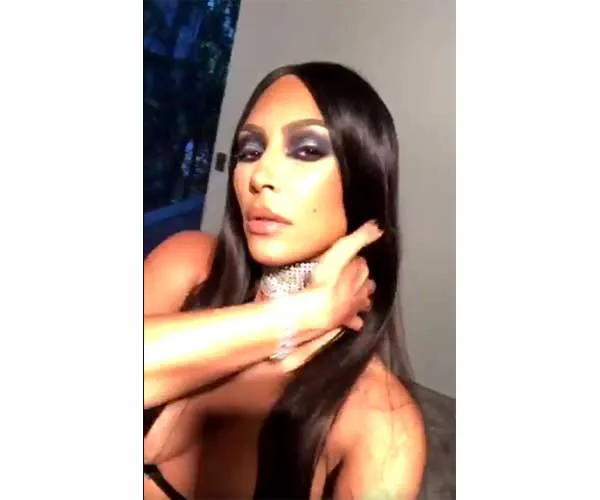kim kardashian cosume 2
