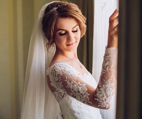 lace wedding dress