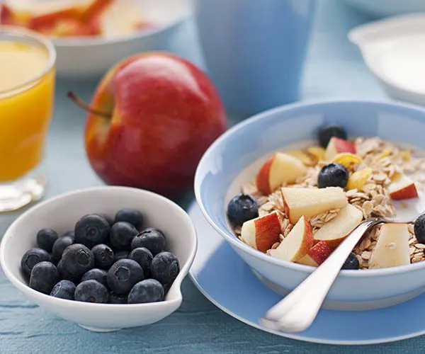 Eat Breakfast morning routine blasts belly fat
