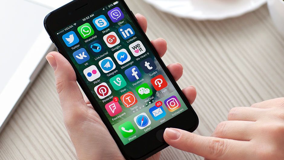Apps That Are A Complete Distraction iPhone