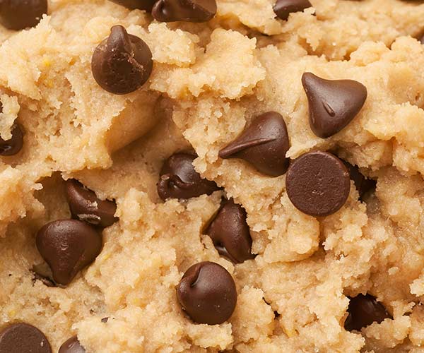 never eat raw cookie dough