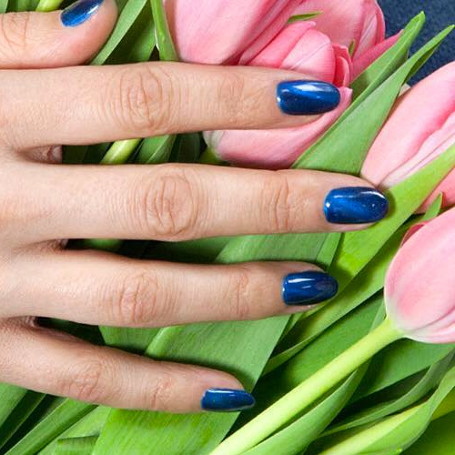 Once and For All, Here’s How to Get Those Coveted Cat Eye Nails - SHEfinds