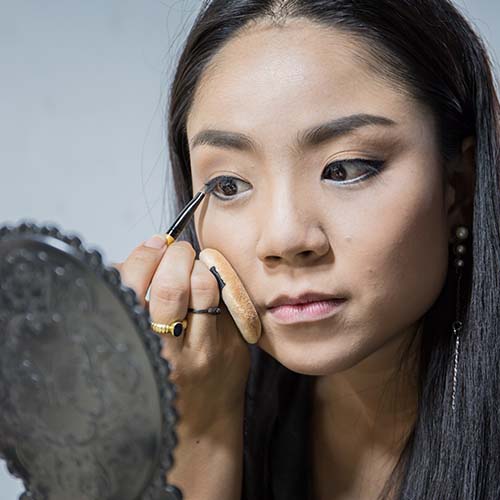 4 LifeChanging Eyeliner Tricks Every Woman Should Know SHEfinds