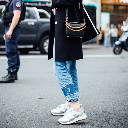 4 Ways To Wear Jeans & Sneakers That You Haven’t Thought Of Yet - SHEfinds