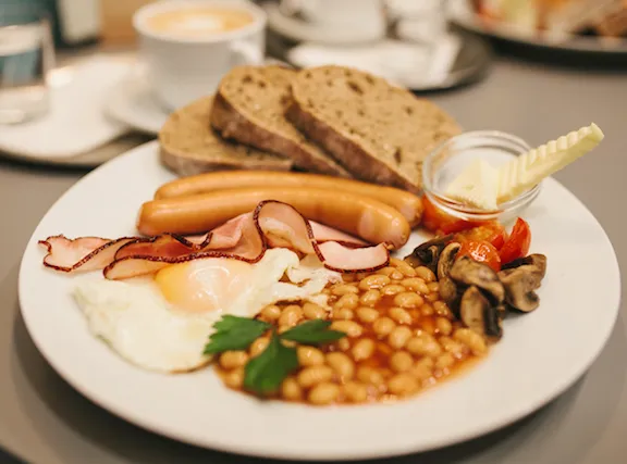 tradtional english breakfast