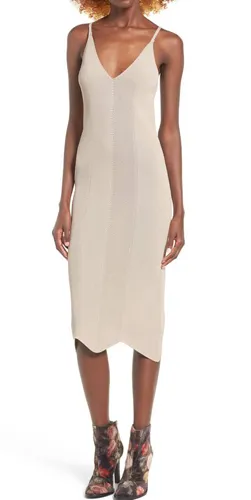 The Super Affordable Dress Trend That's 