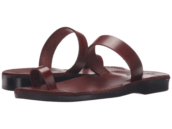 toe loop sandals