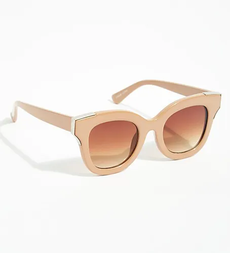 Trendy skinny dip sunglasses for sun protection
