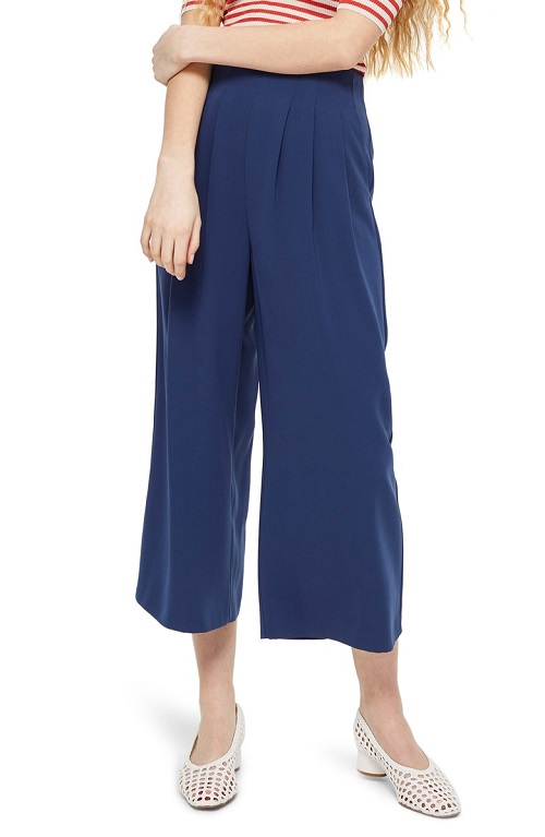 This Is The Super Flattering Pants Trend You’re Probably Not Wearing ...