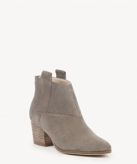 Drop What You’re Doing And Order A Pair Of These Suede Boots ASAP ...