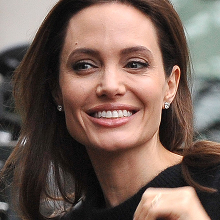 Angelina Jolie Has Blonde Hair Now We Can Hardly Recognize Her