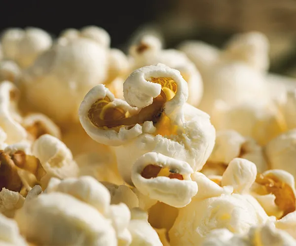 <h3>4. Popcorn</h3> best carbs for weight loss