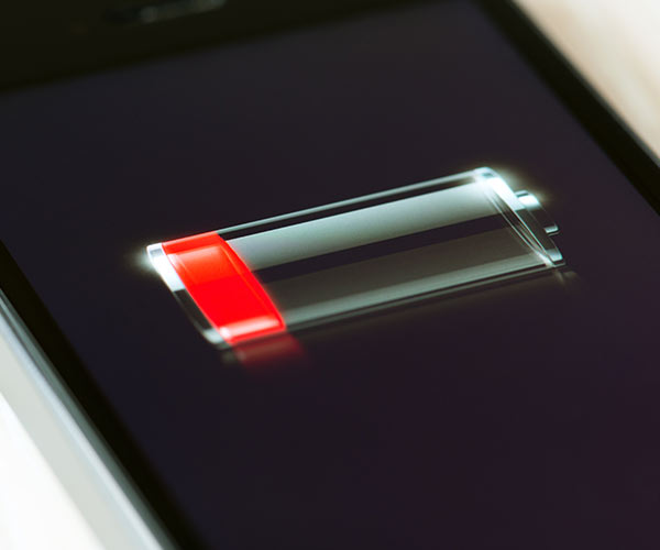 "iPhone battery problem warning"