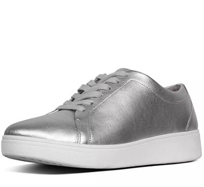 This Is The Perfect Cool Sneaker To Wear With Everything All Year Round ...
