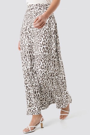 We Found The 8 Best Leopard Print Skirts & You Need To Get Your Hands ...