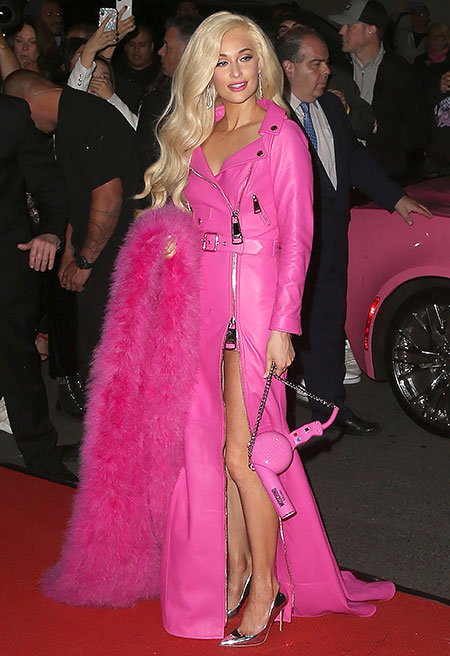 Kacey Musgraves met gala