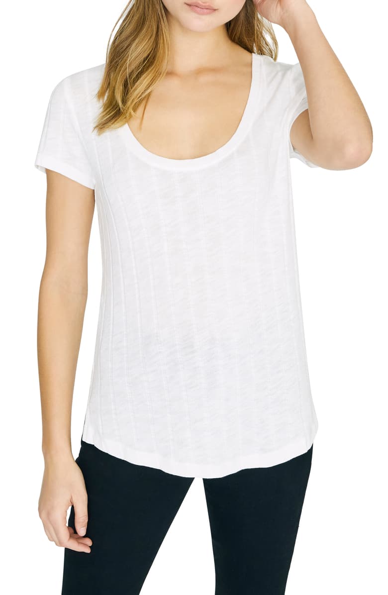 This Just Might Be The Most Flattering TShirt… Ever! SHEfinds