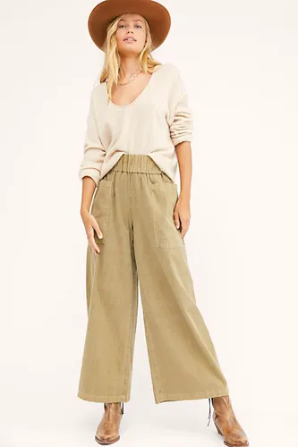 The 'Ugly' Pants Trend You're About To 