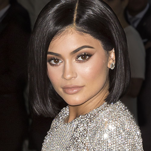 We STILL Can’t Get Over How Sexy Kylie Jenner’s Curves Look In This ...