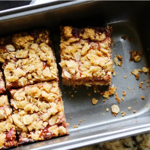 strawberry oatmeal bar