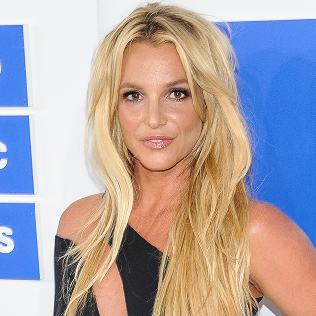 You Might Want To Sit Down Before Seeing This Video Of Britney Spears ...