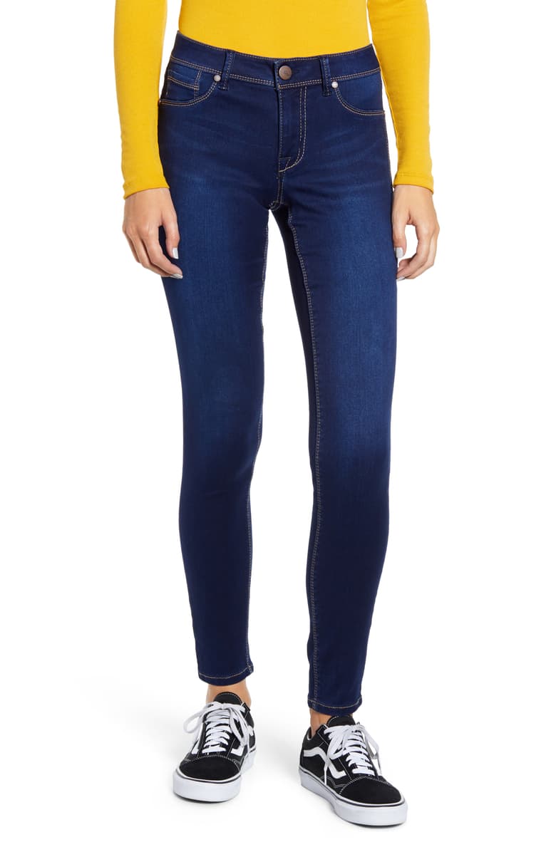 Shoppers Are Going Crazy For These $39 Jeans–They’re So Comfortable And ...