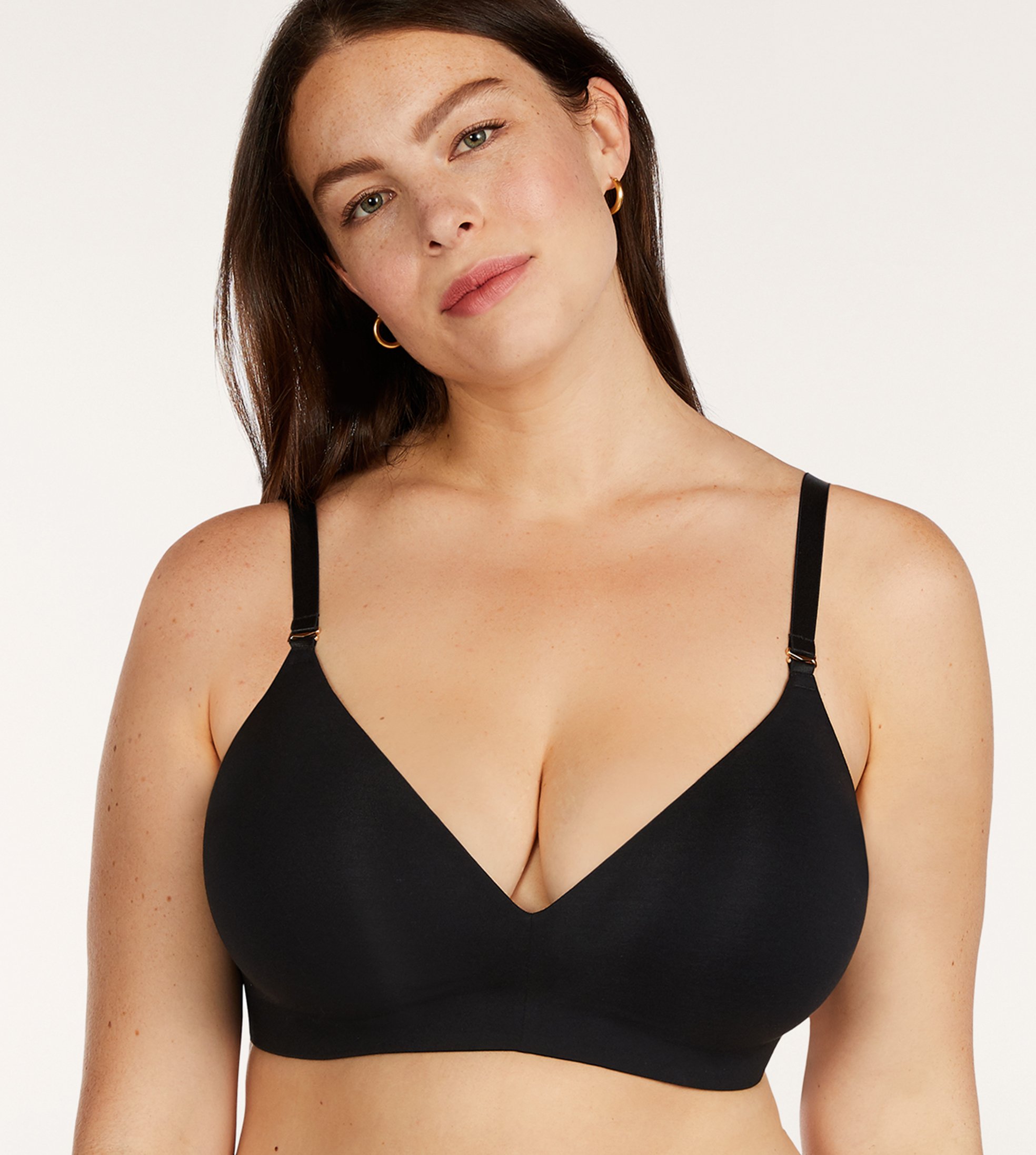 FYI, This Is The Best Wireless Bra If You Need A Little Support (Or A Lot)  - SHEfinds