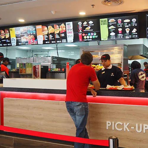 wendy's restaurant counter