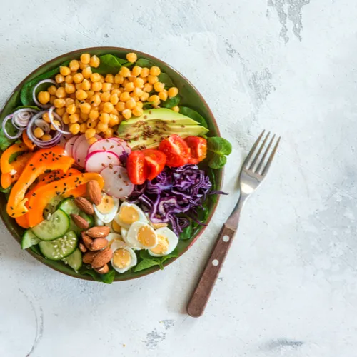 Healthy meal with grilled chicken and vegetables