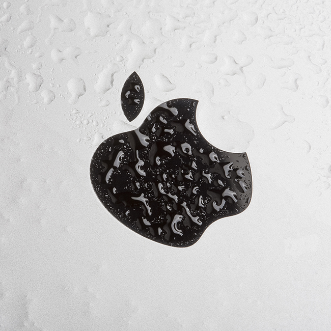 The iPhone Case Every Apple Store Employee Loves Because It Adds YEARS