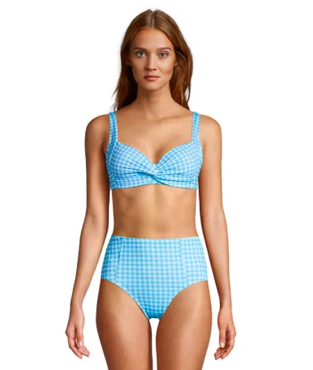 Women's DDD cup chlorine-resistant twist front bikini top.