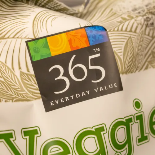 "365 EveryDay Value Veggie Chips packaging"