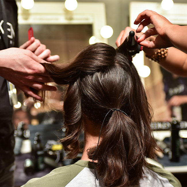 The Red Carpet Trick Celebrity Hairstylists Swear By To Hide Thinning Hair  - SHEfinds