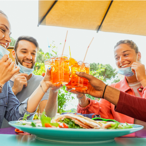 The Worst Foods To Eat Before Drinking Alcohol, According To An Expert