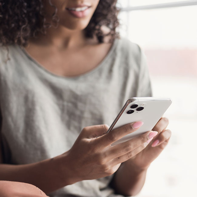 This Is What Actually Happens To Your Iphone When You Leave It Plugged In Overnight According To Tech Experts It S Not Good Shefinds