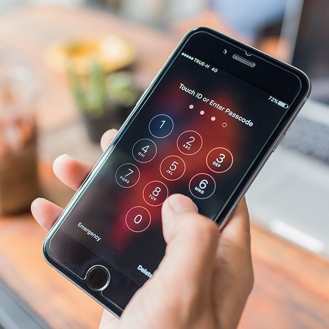 Security Experts Say These Are The 5 Scary Signs That Your iPhone Has ...