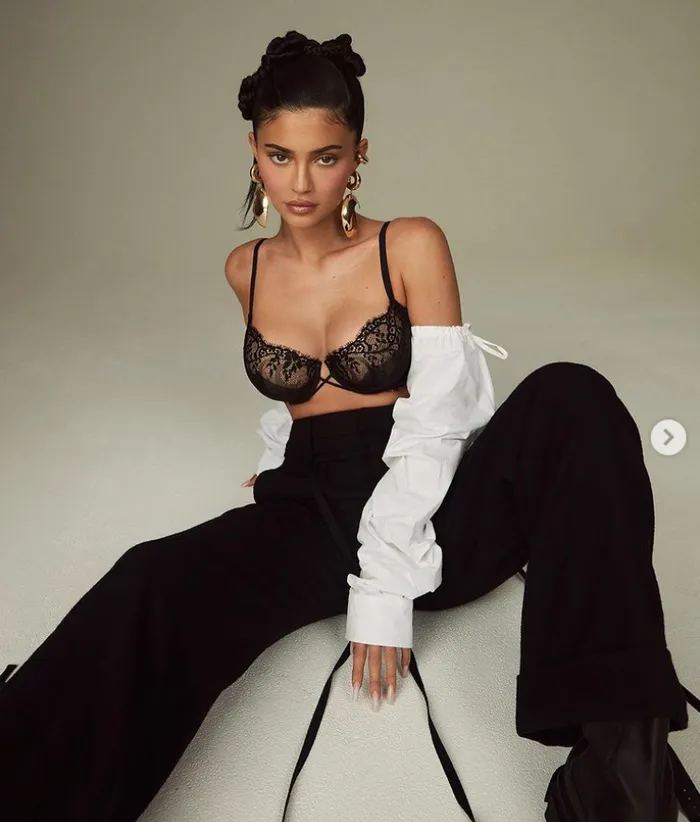 kylie elle russia